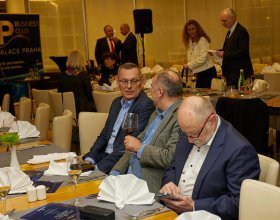 Lucie Urválková, místopředsedkyně představenstva a finanční ředitelka UNIQA Group (95)